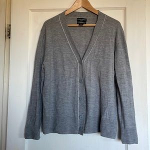 Cardigan sweater